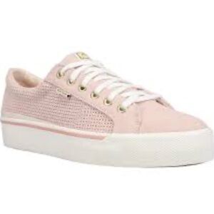 Women’s size 5 Blush Pink Casual Lace-Up Sneakers